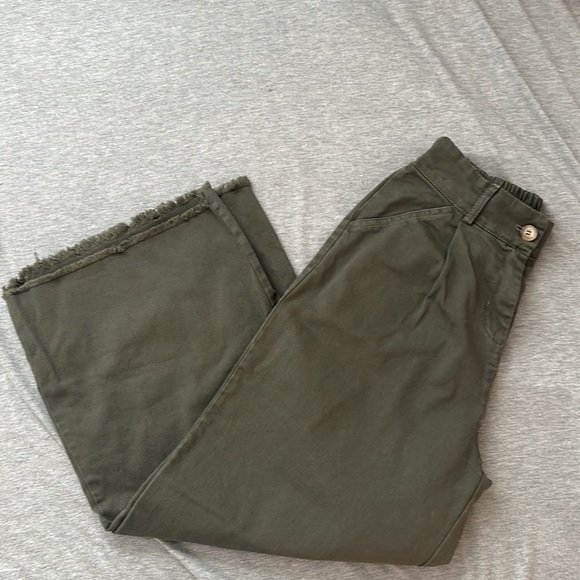 Olive Green Elasticized Wide Leg Trouser Pants - Picture 10 of 17